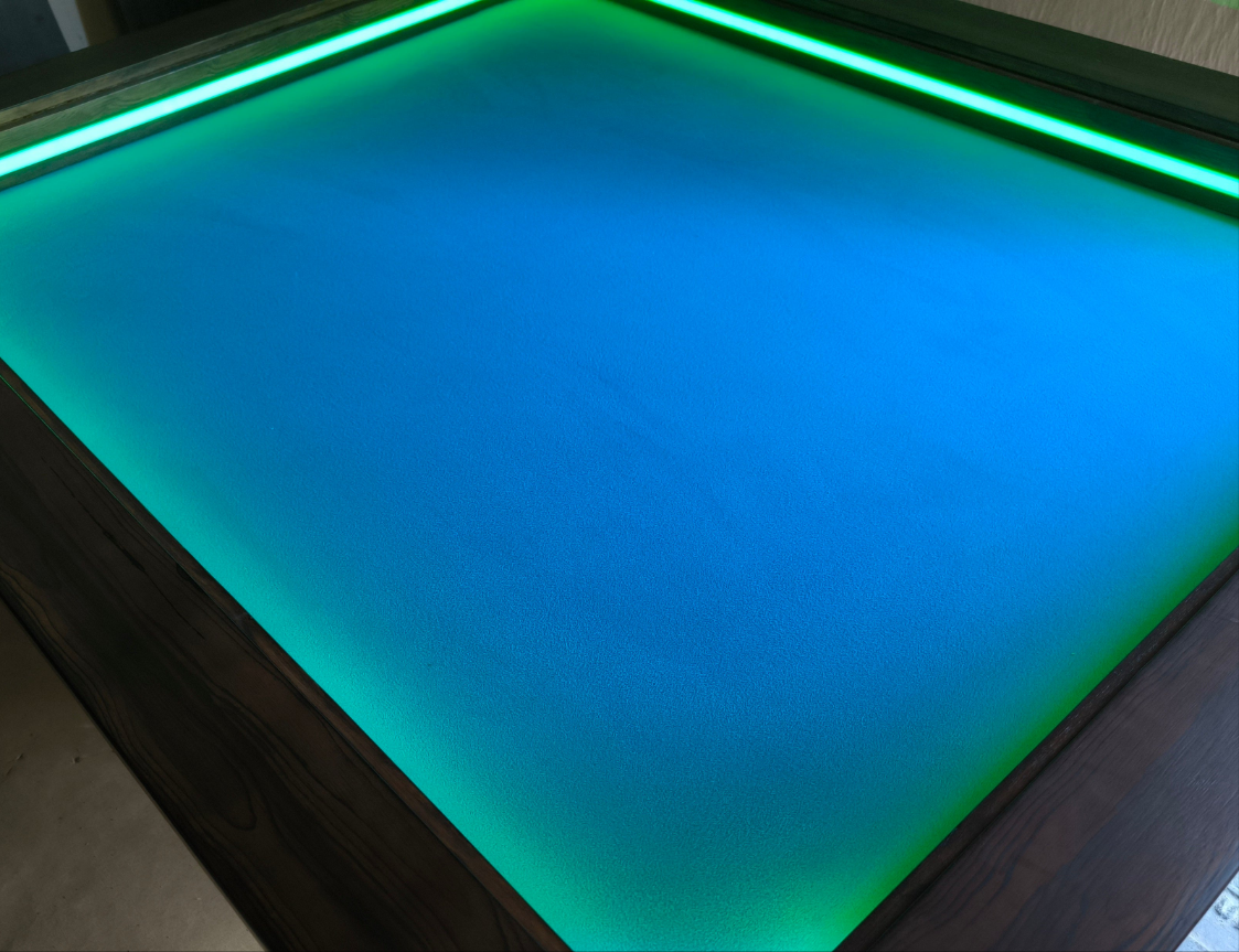 MESA MODELO CUADRILATERO CON LUZ LED para 6 personas 145cm x 120cm