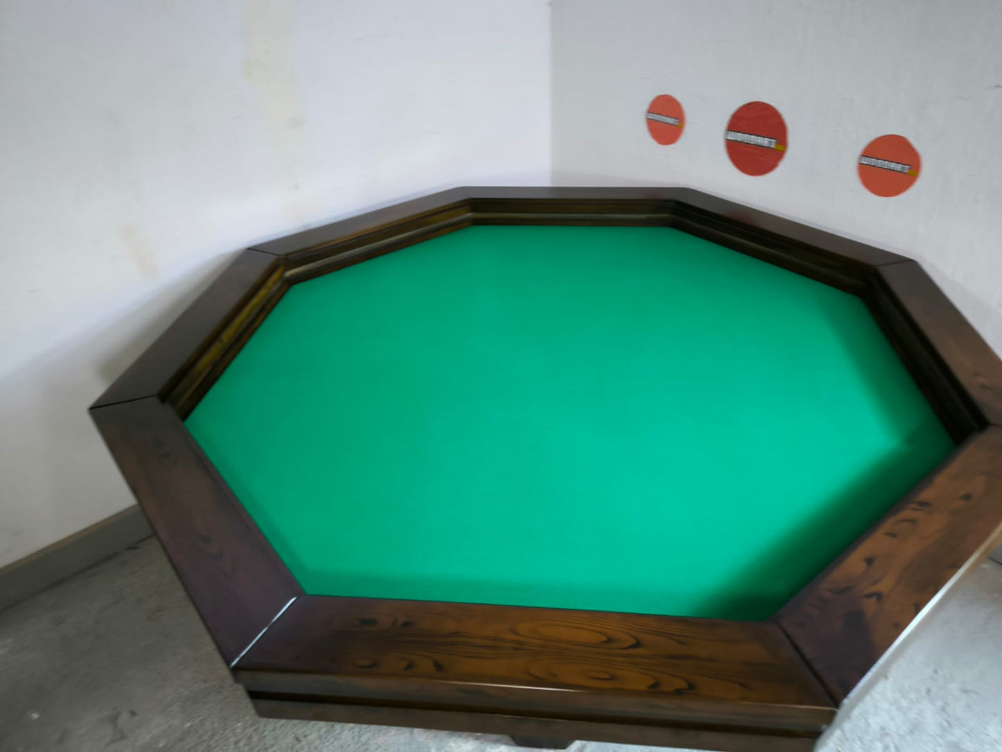 MESA OCTAGONAL SIN LUZ LED para 8 personas