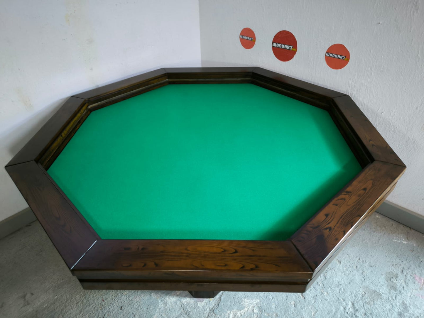 MESA OCTAGONAL SIN LUZ LED para 8 personas
