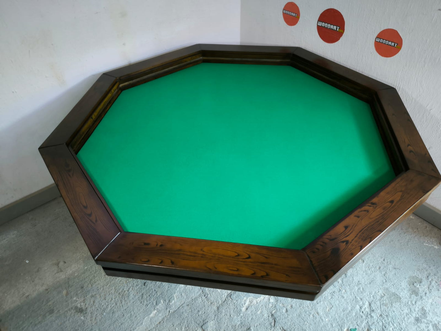 MESA OCTAGONAL SIN LUZ LED para 8 personas