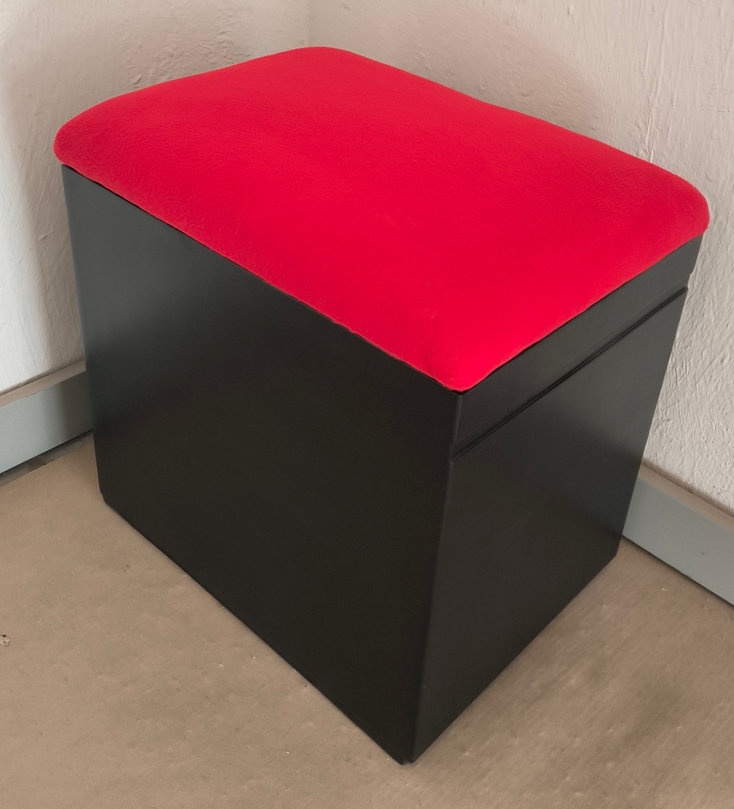 BANCO Y BAUL PARA GUARDAR CUBIERTAS RECTAS O JUEGOS DE MESA