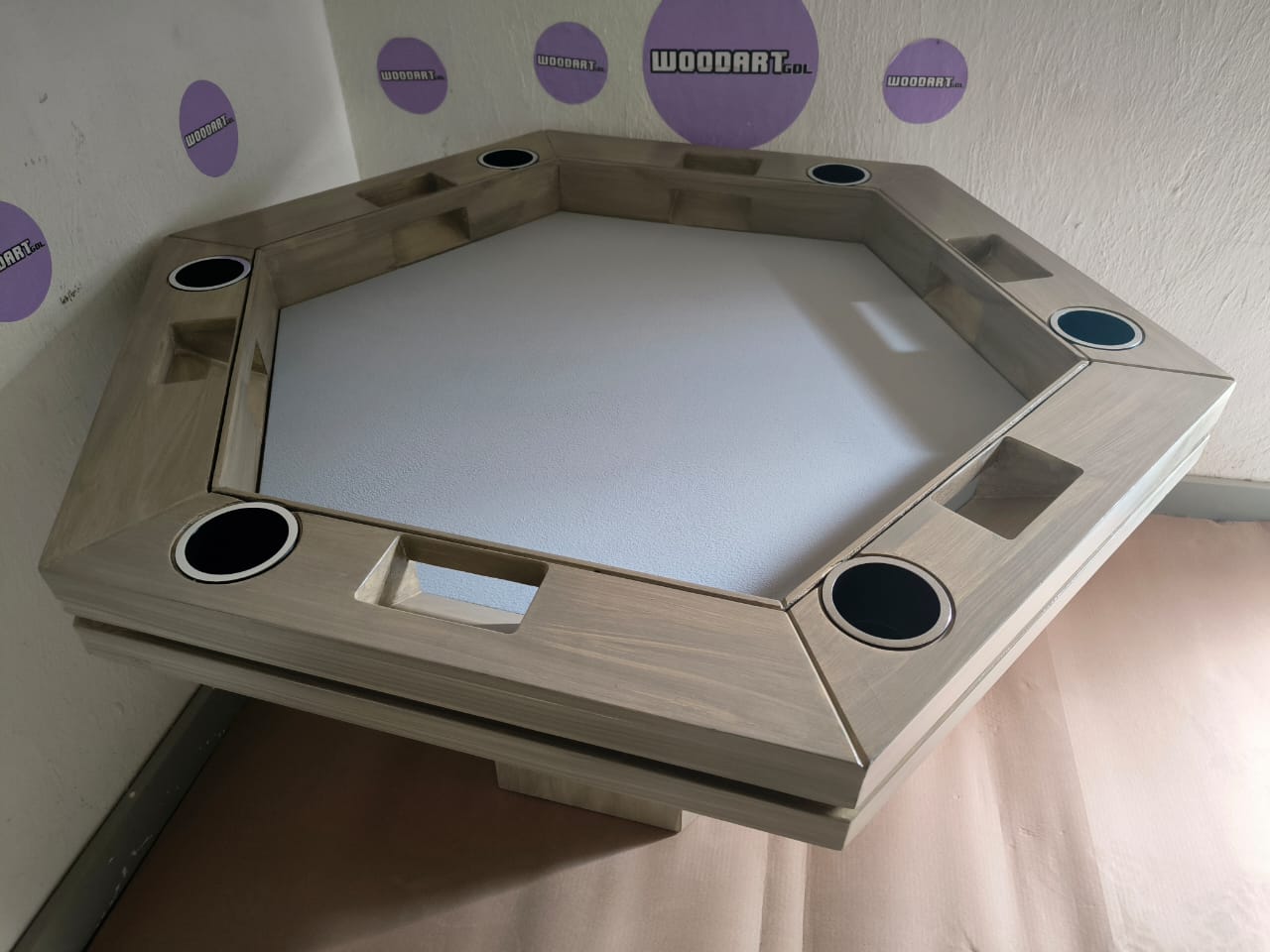 MESA DELUX HEXAGONAL SIN LED CON PASA DADOS