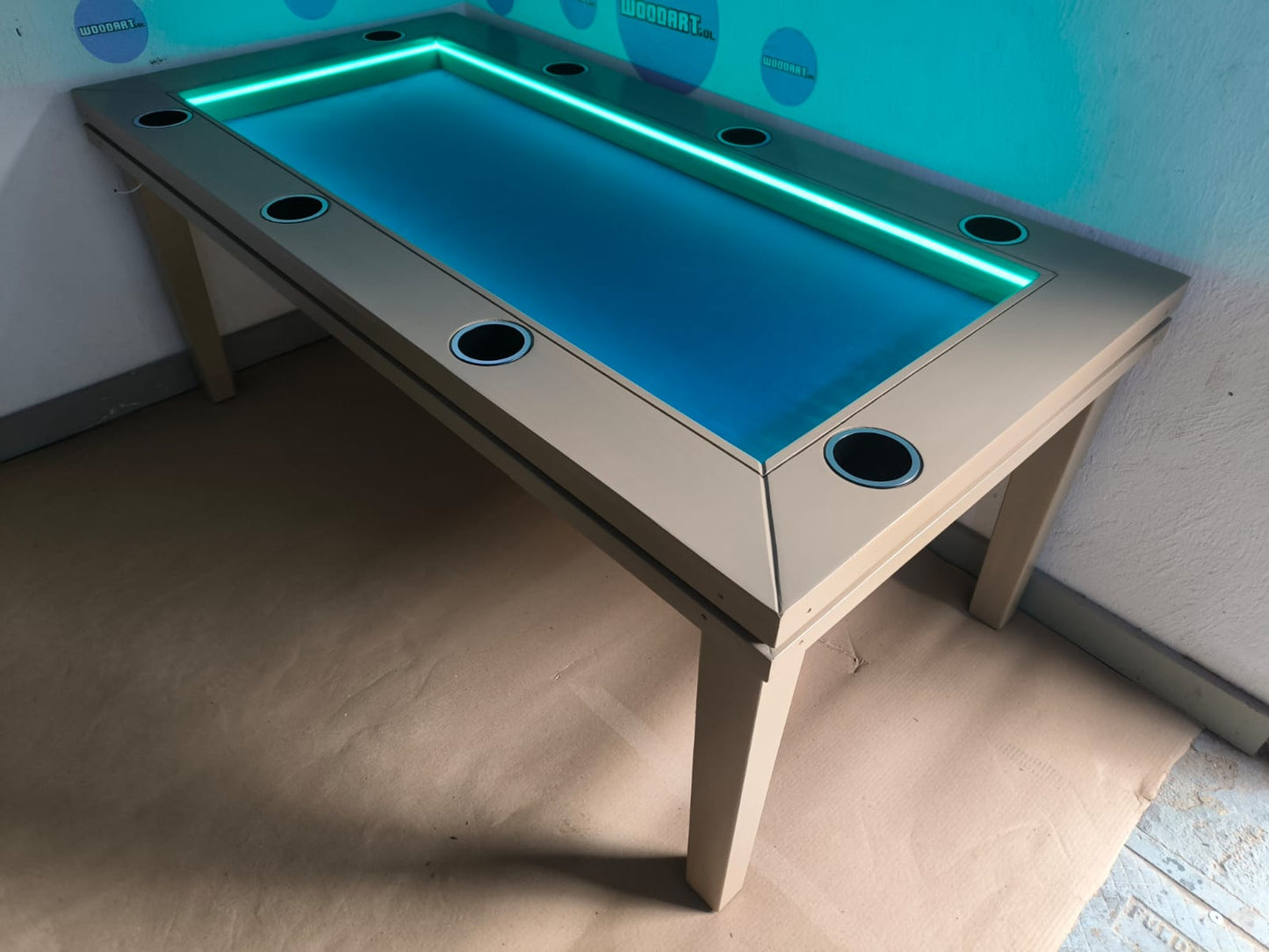 COMEDOR/MESA DE POKER RECTANGULAR 8 PERSONAS CON PORTAVASOS CON LUZ LED