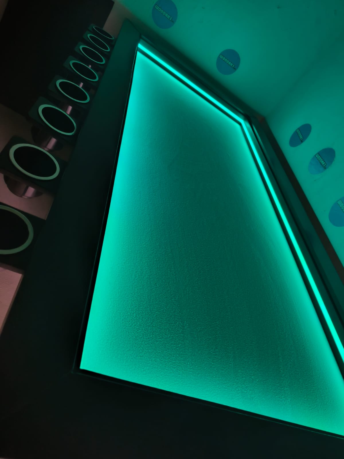 MESA RECTANGULAR CON LUZ LED para 8 personas