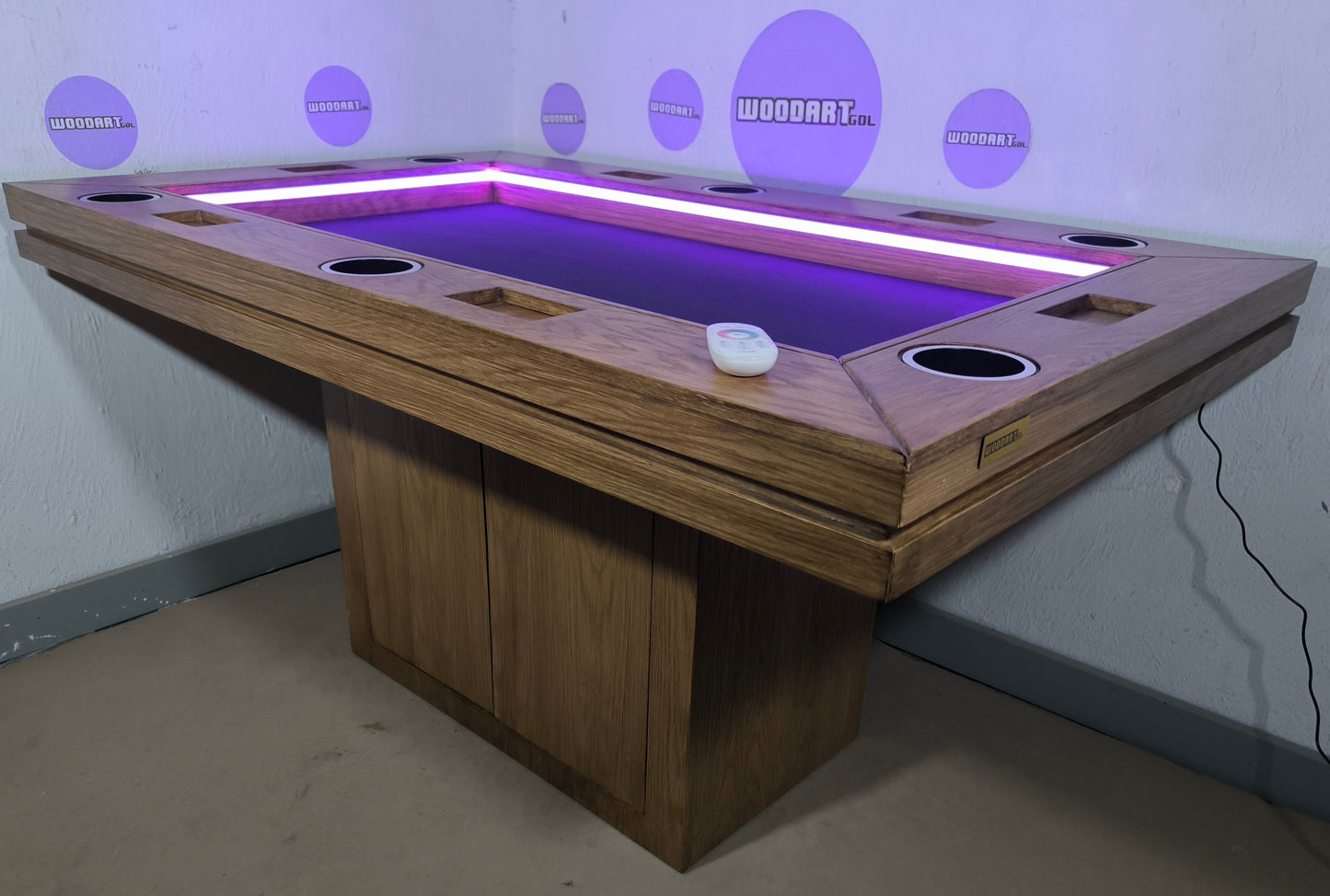 MESA DE POKER PREMIUM |BASE PEDESTAL | MADERA DE ENCINO | RECTANGULAR Para 6 personas