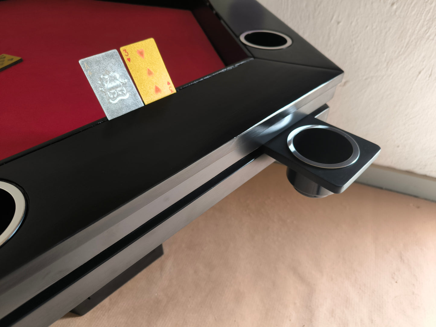 MESA DE POKER HEXAGONAL CON PORTAVASOS