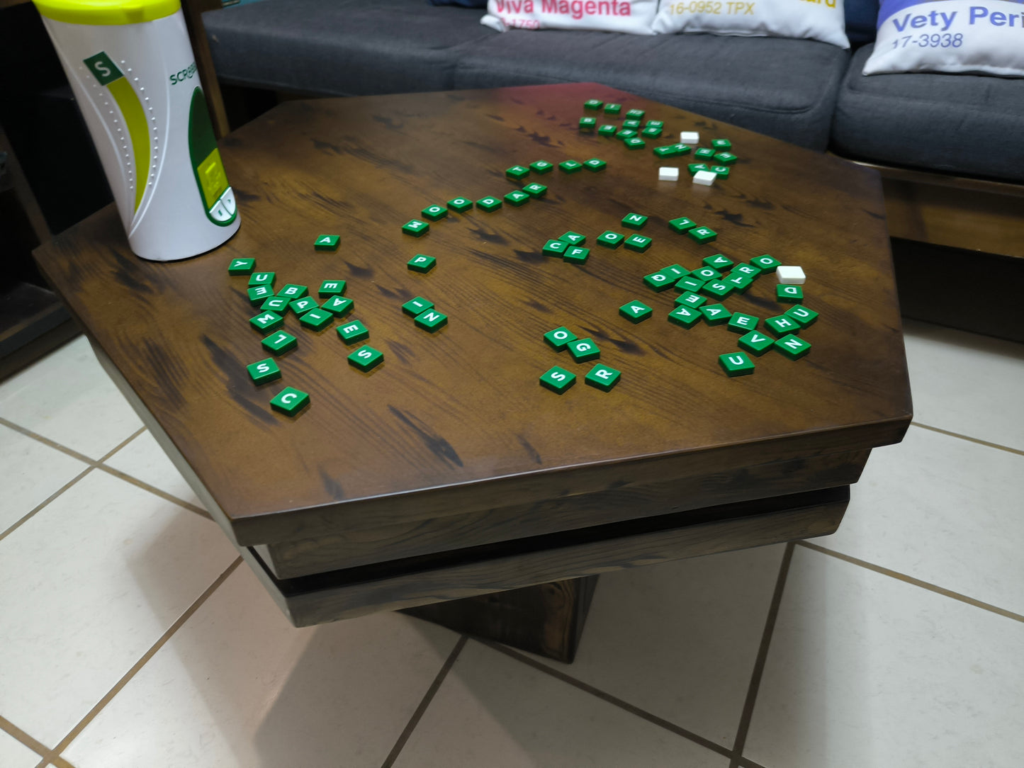 MESA HEXAGONAL DE CENTRO/JUEGOS CON LUZ LED
