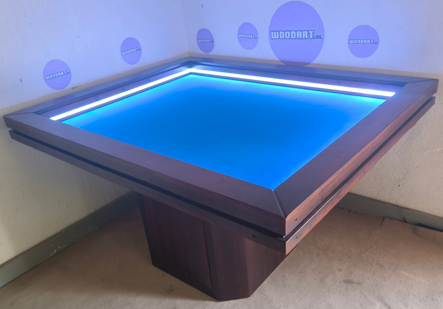 MESA/COMEDOR MODELO PEDESTAL CON LUZ LED para 6 personas 145cm x 120cm