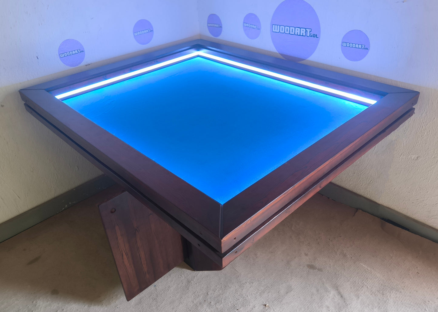 MESA/COMEDOR MODELO PEDESTAL CON LUZ LED para 6 personas 145cm x 120cm