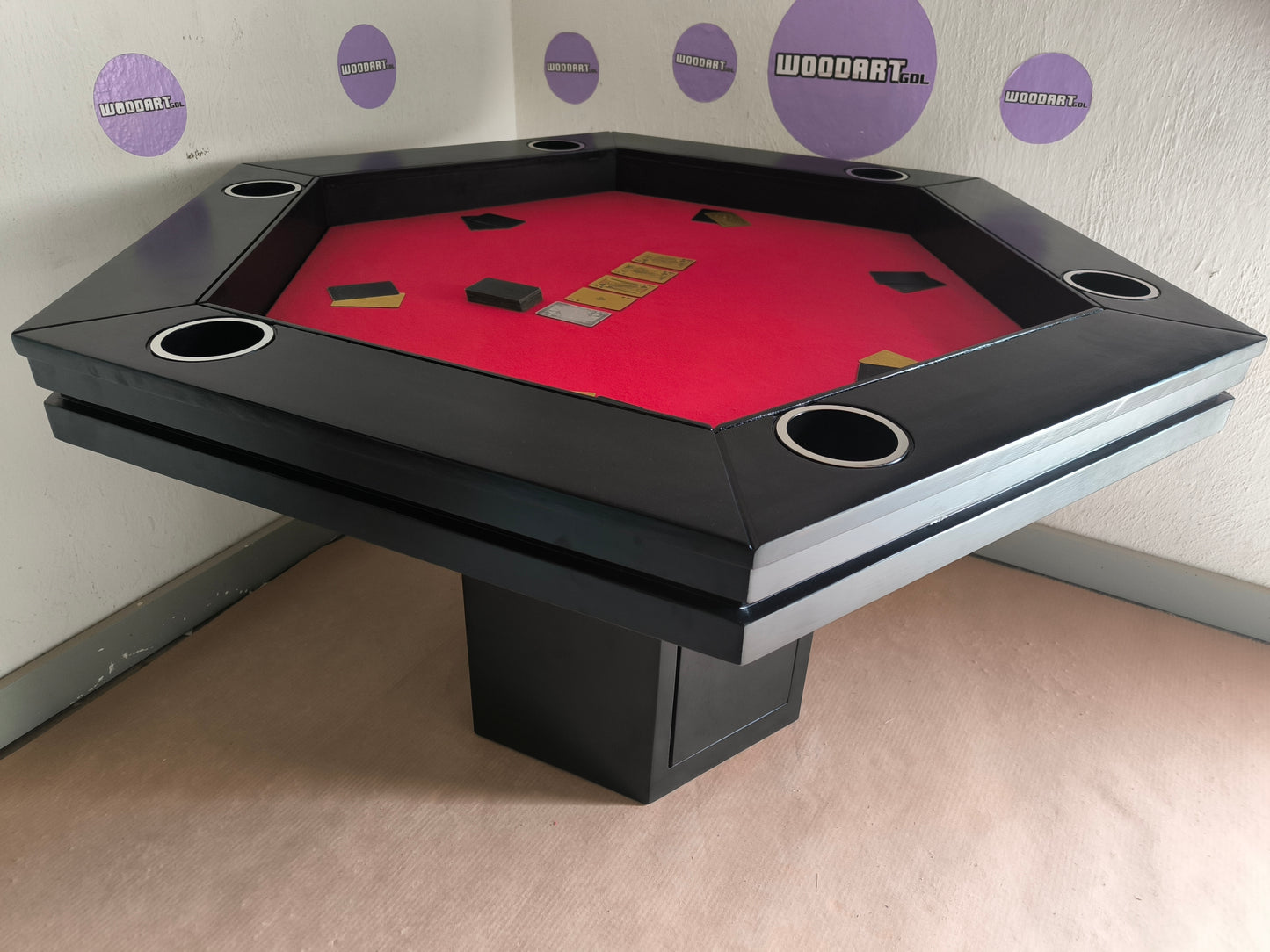 MESA DE POKER HEXAGONAL CON PORTAVASOS