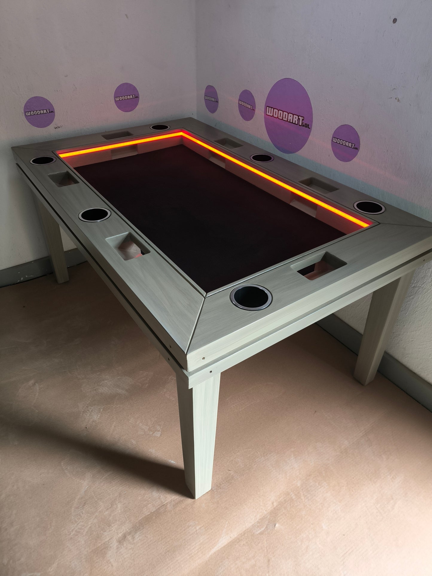 MESA DELUX RECTANGULAR CON LUZ LED CON PASA DADOS
