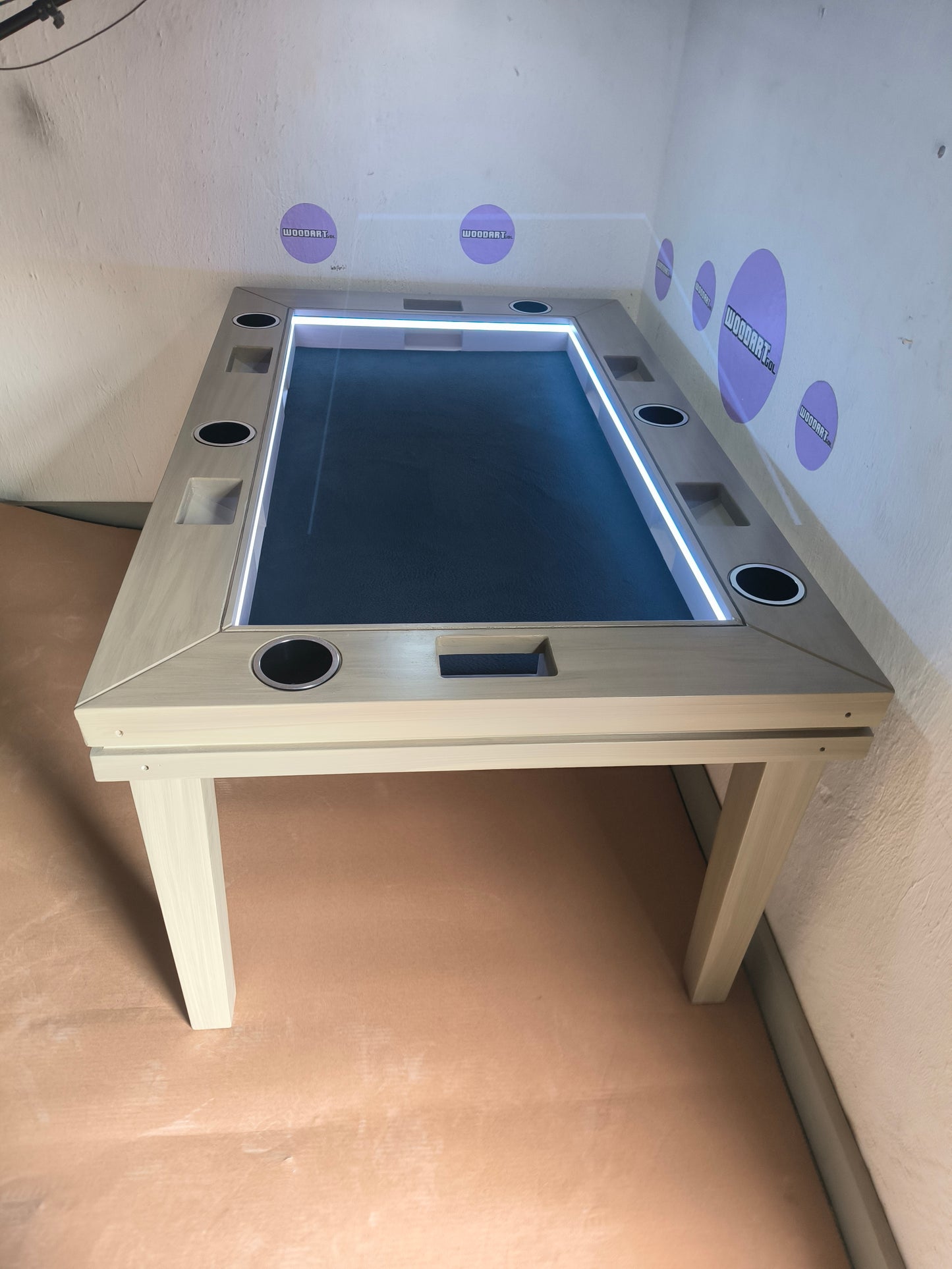 MESA DELUX RECTANGULAR CON LUZ LED CON PASA DADOS