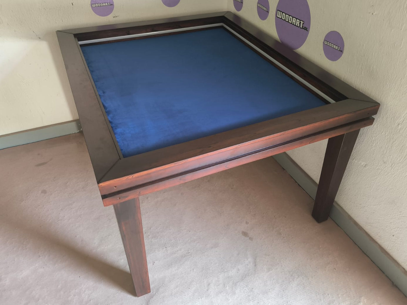 MESA MODELO CUADRILATERO SIN LUZ LED para 6 personas 145cm x 120cm