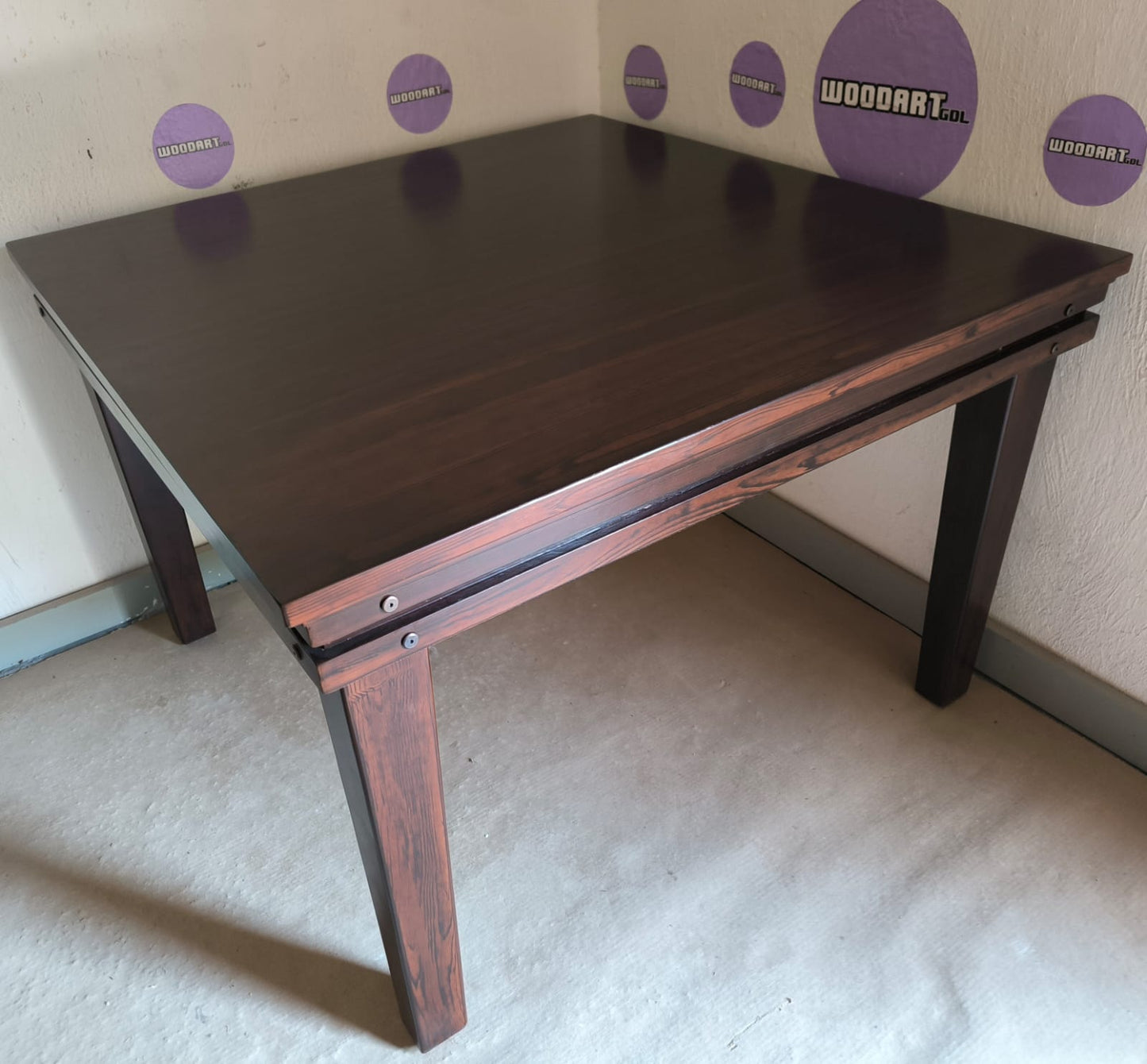 COMEDOR/MESA DE JUEGOS MODELO CUADRADA SIN LUZ LED para 4 personas