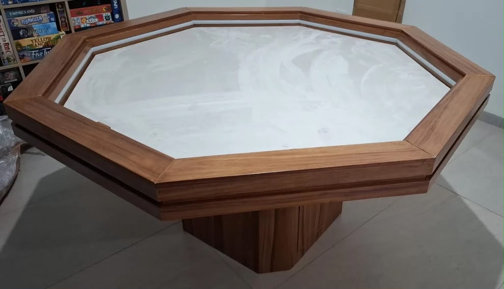 Complemento adicional •Liston  Parota natural • Acabado exclusivo