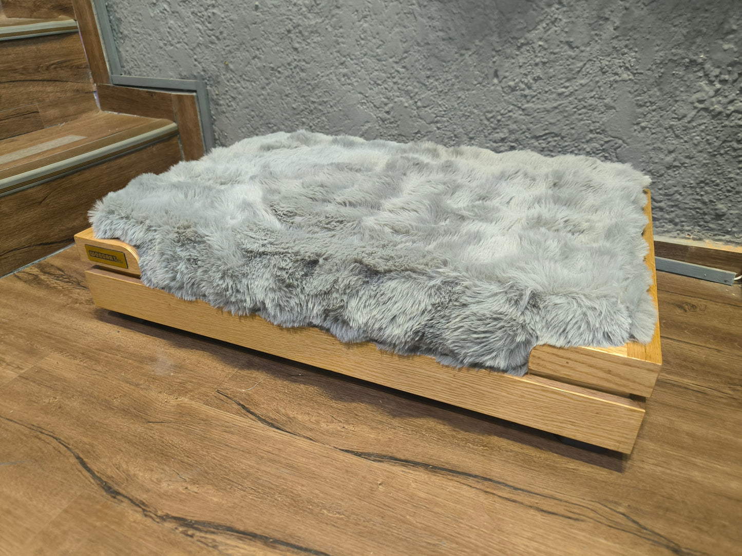 Cama Mediana Premium para tu Compañero Fiel | Encino o Parota de Alta Calidad