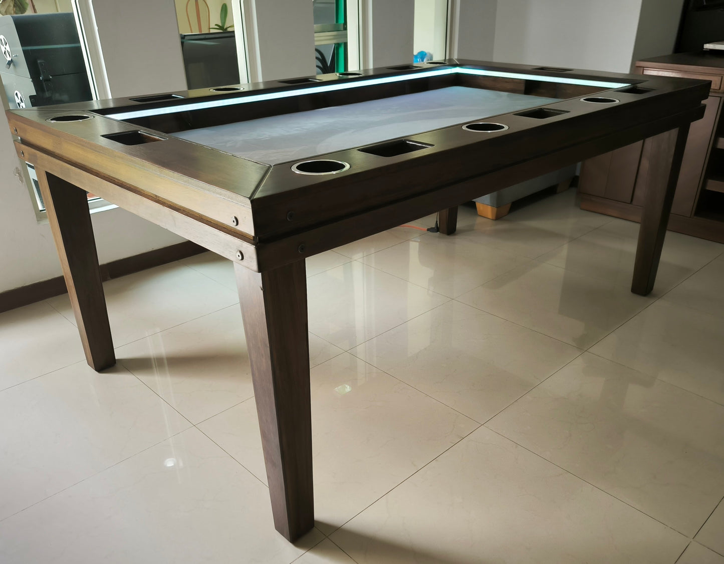 MESA DELUX 8 PERSONAS RECTANGULAR CON LUZ LED CON PASA DADOS