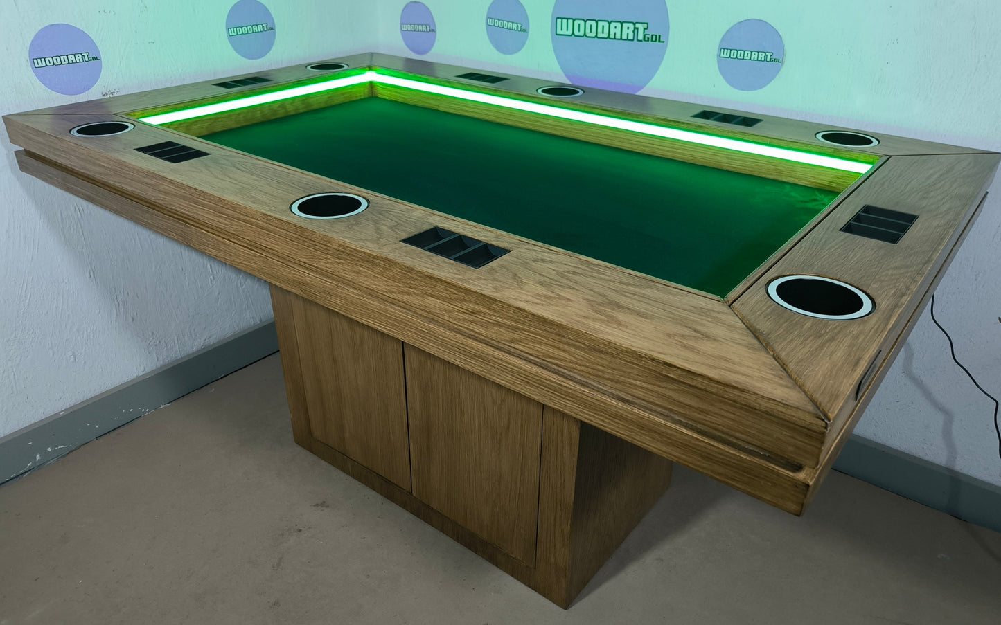 MESA DE POKER PREMIUM |BASE PEDESTAL | MADERA DE ENCINO | RECTANGULAR Para 6 personas