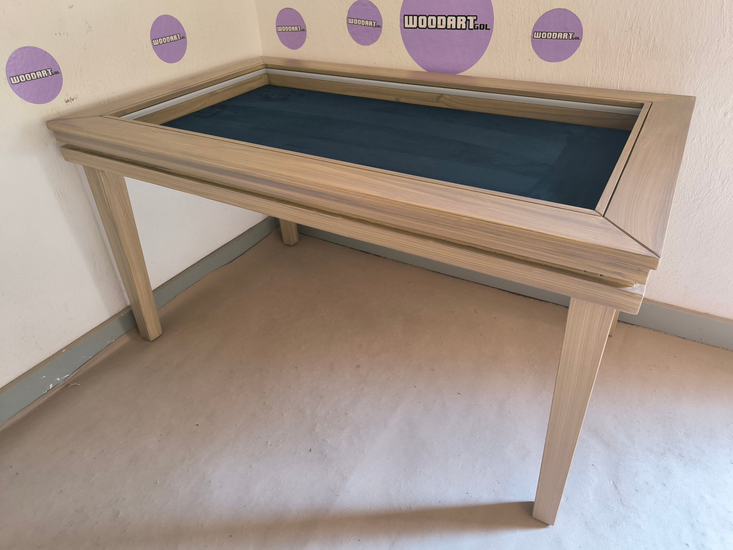 MESA JUEGO/COMEDOR RECTANGULAR TAPA ANTI DERRAMES SIN LUZ LED PARA 6 PERSONAS