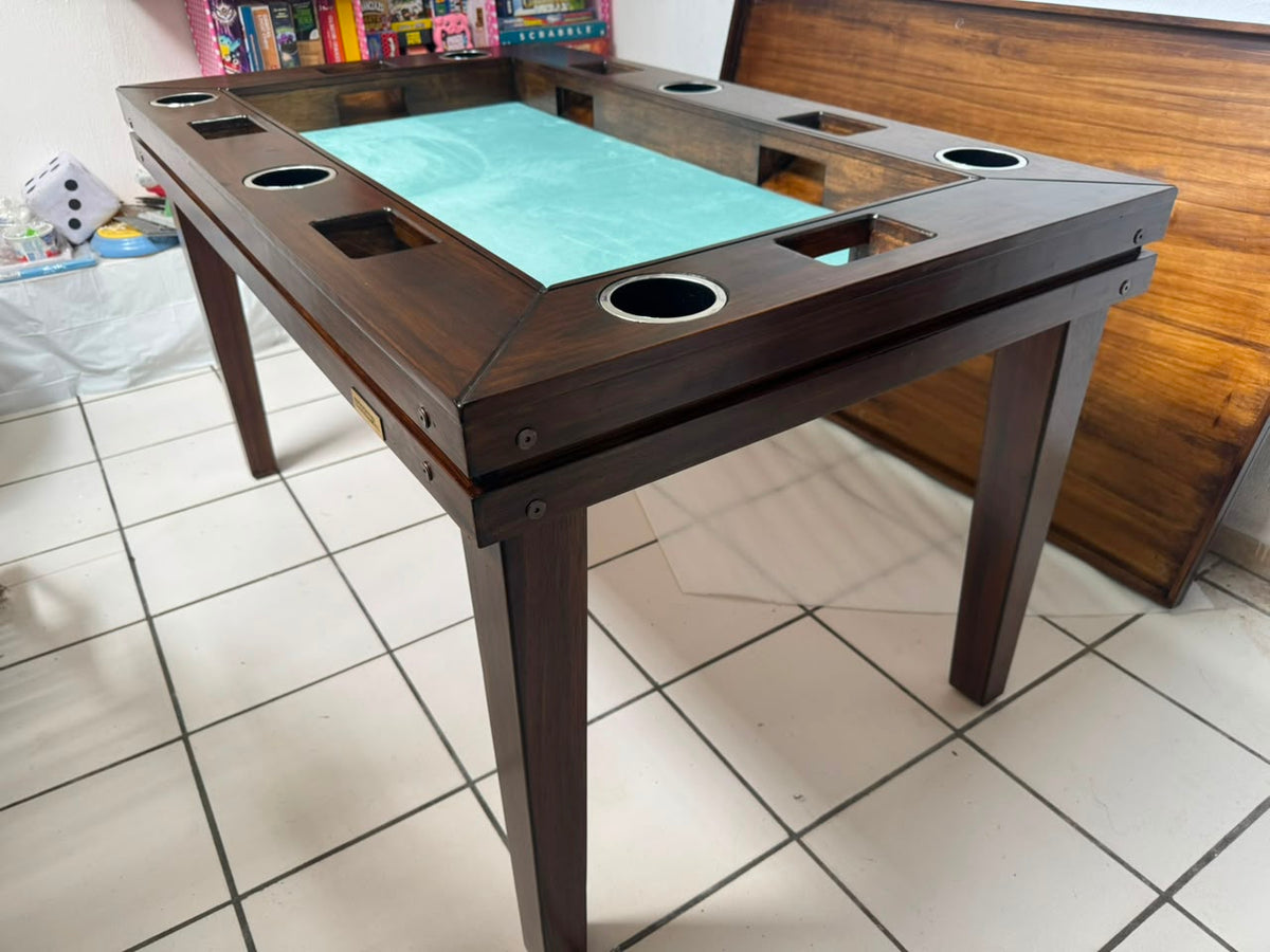 MESA DELUX RECTANGULAR SIN LUZ LED CON PASA DADOS.
