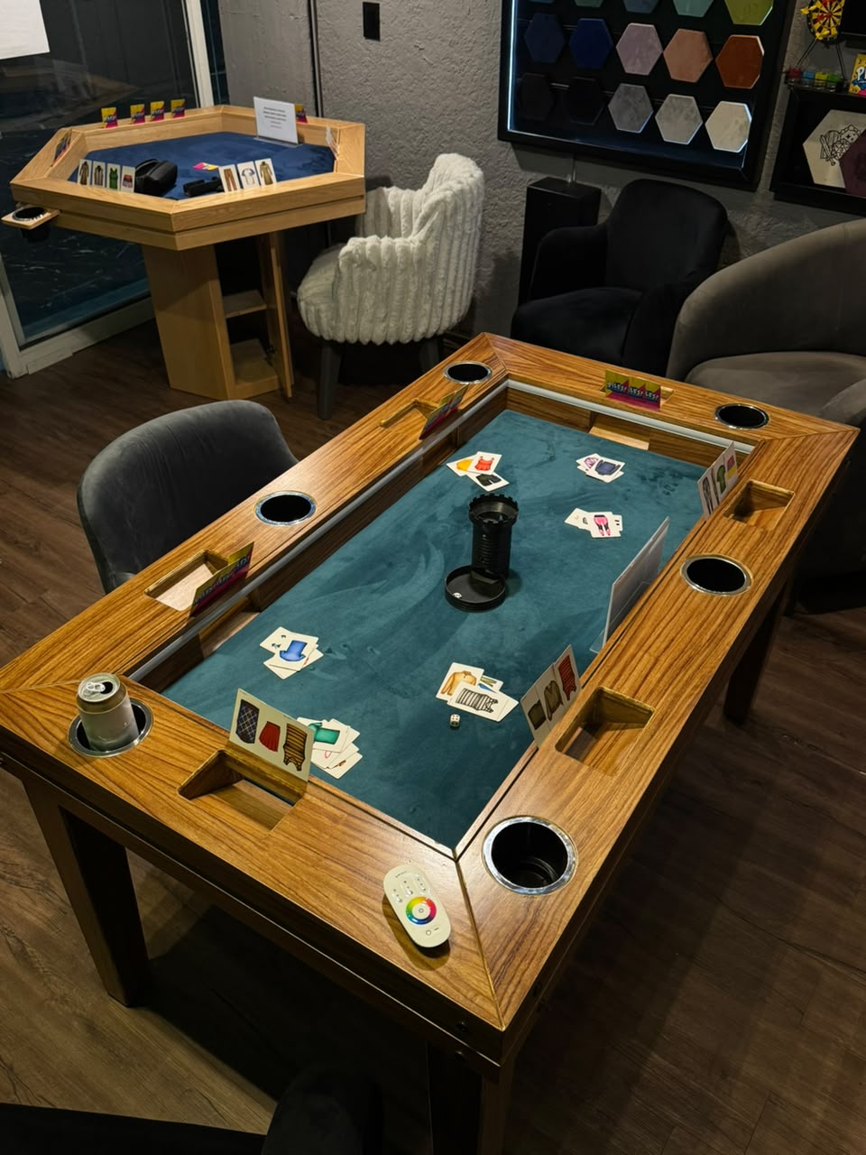 MESA DELUX PRIME PAROTA | RECTANGULAR 6 Personas | LED| PASA DADOS