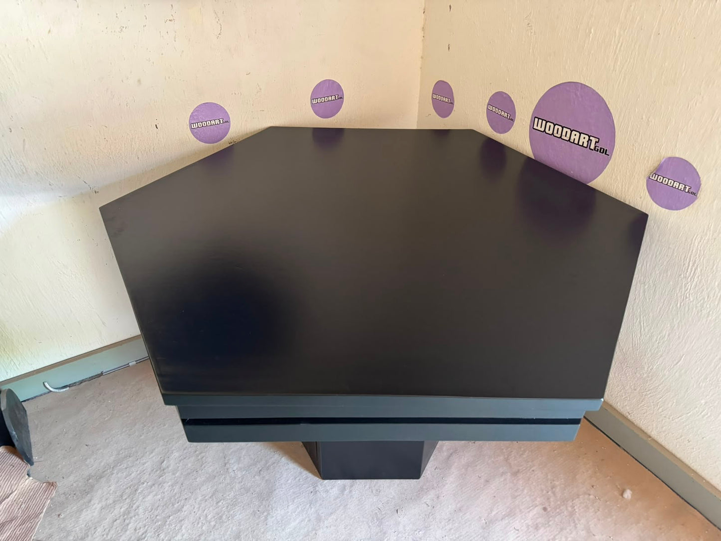 MESA DELUX HEXAGONAL CON LUZ LED CON PASA DADOS