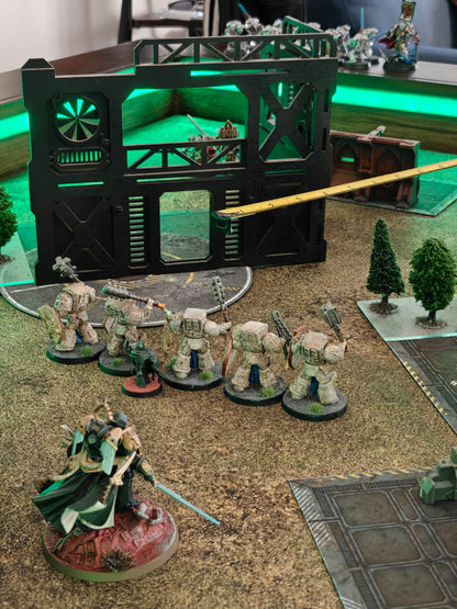 Mesa de Juegos "Command Center" 44" x 60" (Edición Warhammer / Wargames)