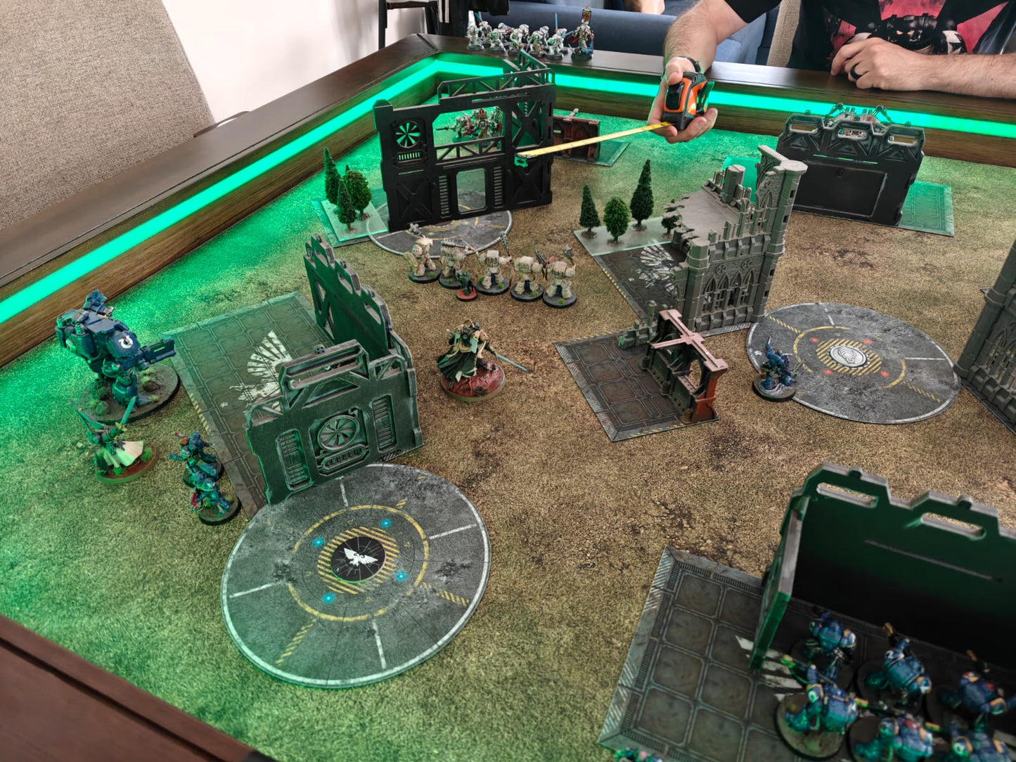 Mesa de Juegos "Command Center" 44" x 60" (Edición Warhammer / Wargames)
