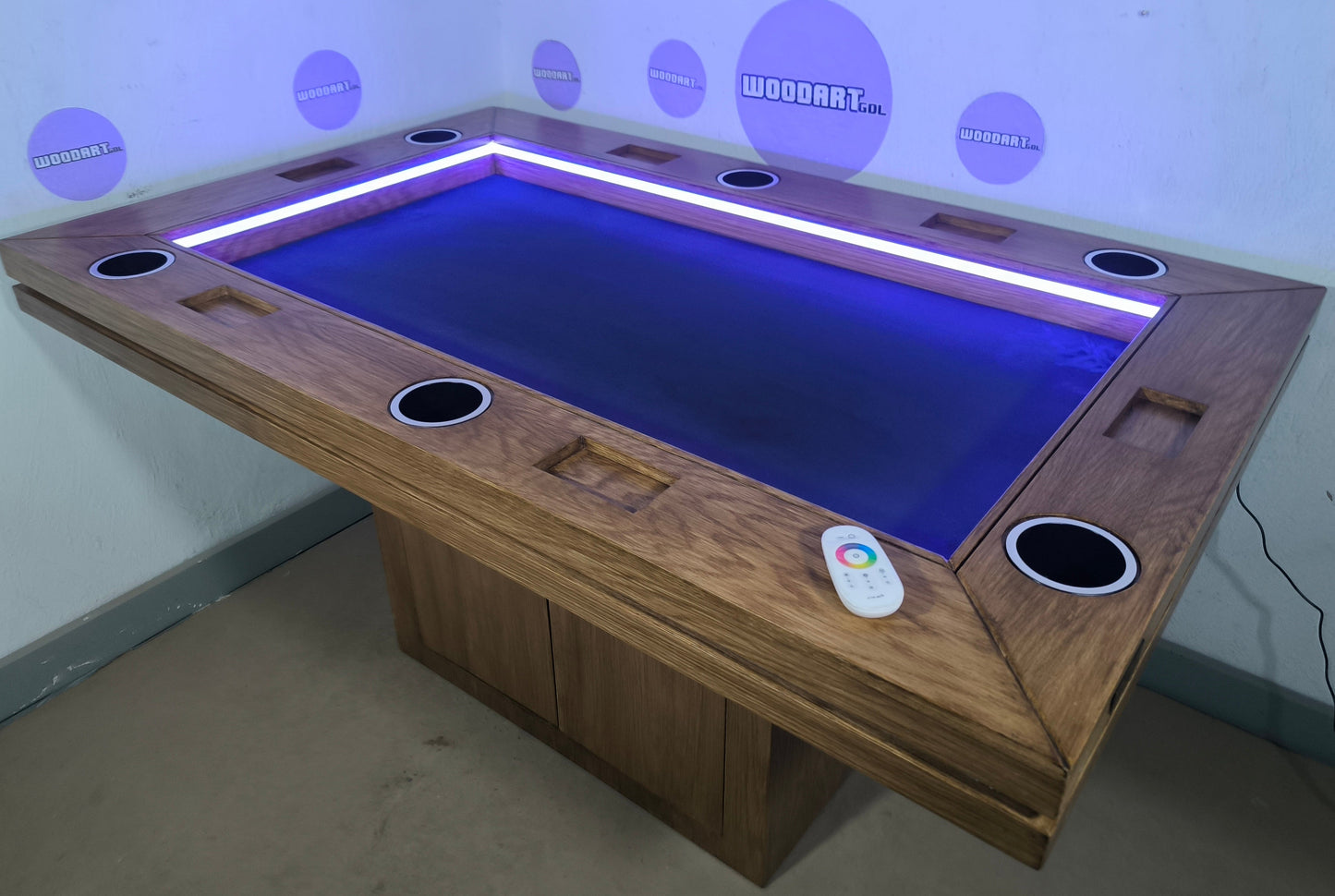 MESA DE POKER PREMIUM |BASE PEDESTAL | MADERA DE ENCINO | RECTANGULAR Para 6 personas