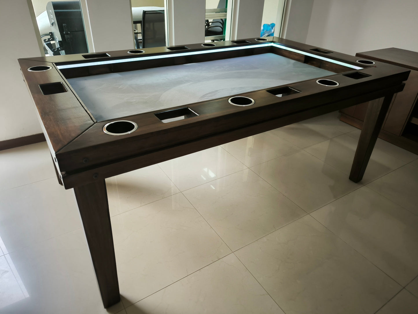 MESA DELUX 8 PERSONAS RECTANGULAR CON LUZ LED CON PASA DADOS